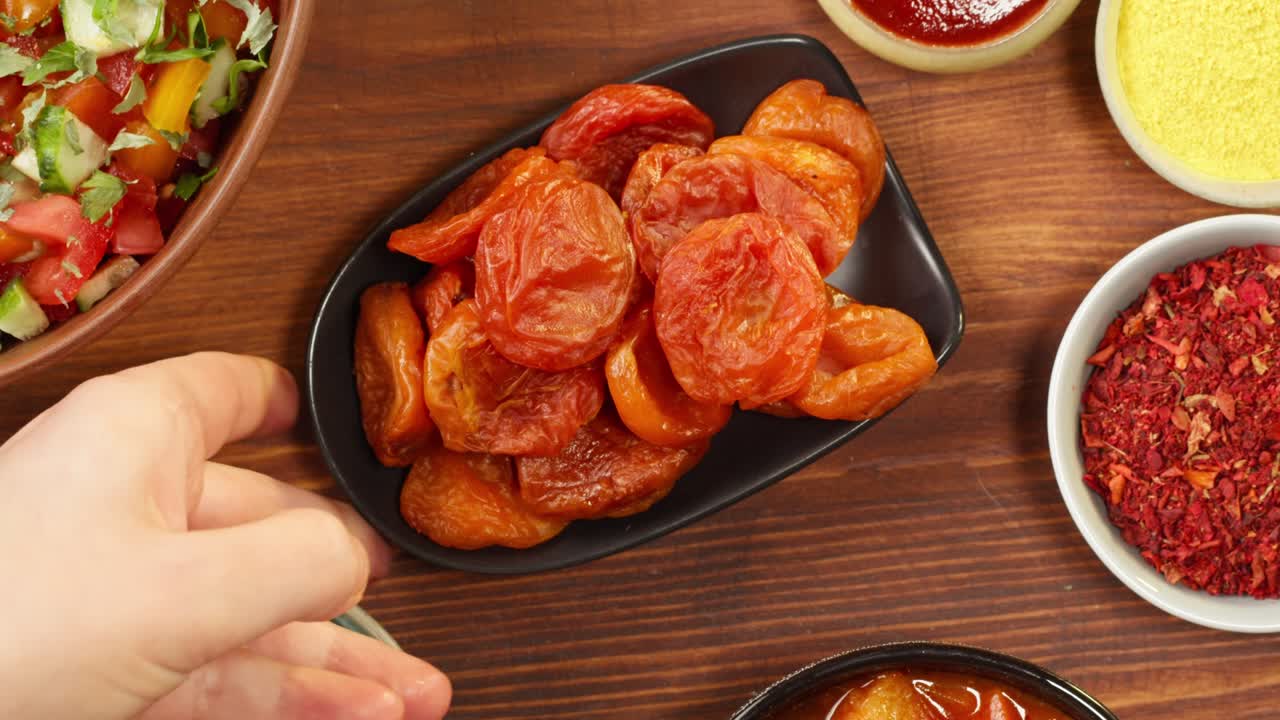 마른 사과, 마른 과일, 채식주의 음식, 건강한 식습관, 중동 문화, 모로코 요리