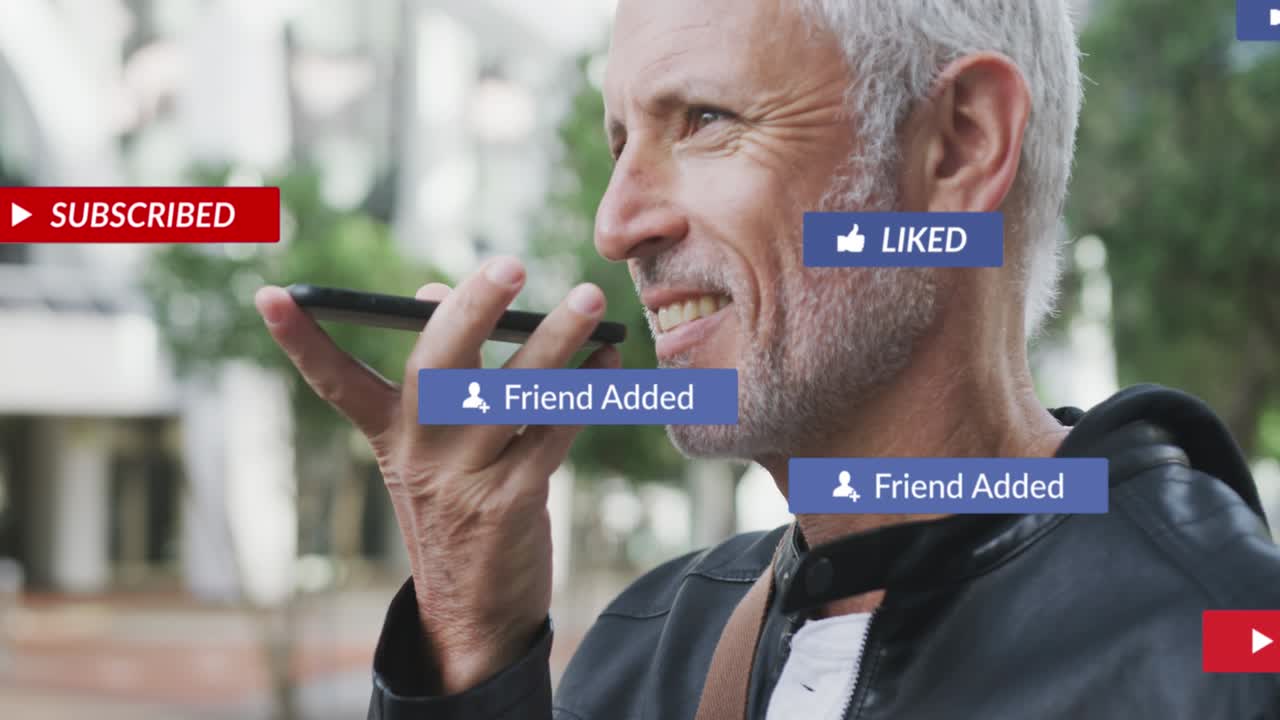animación de iconos de redes sociales sobre un hombre mayor que usa un teléfono inteligente