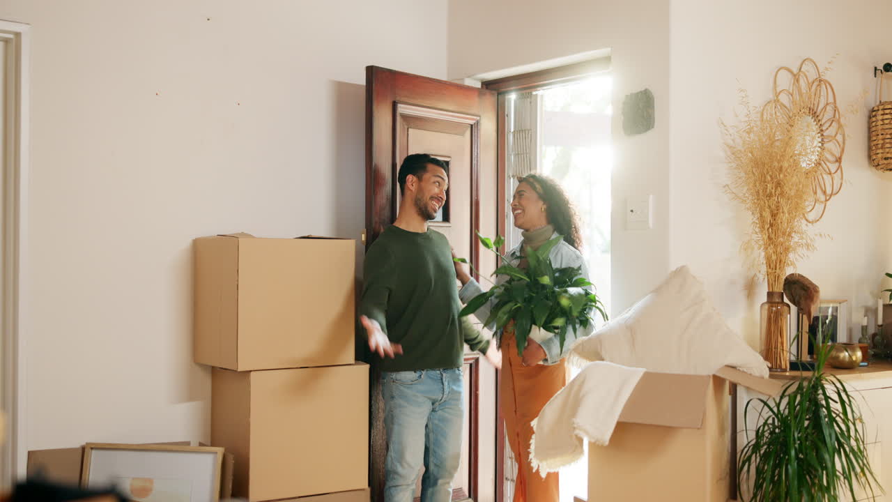 la familia se muda a un nuevo hogar