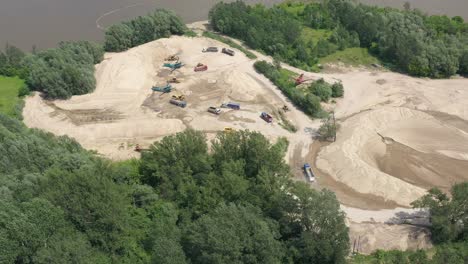 Mining-conveyor-at-sand-quarry