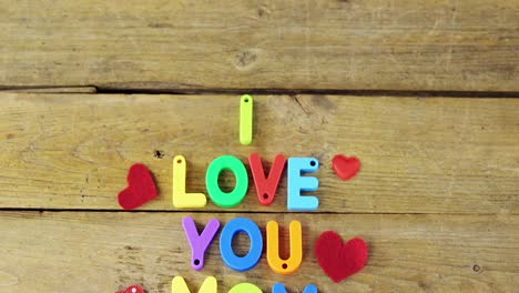 I-love-you-mom-message-with-red-hearts