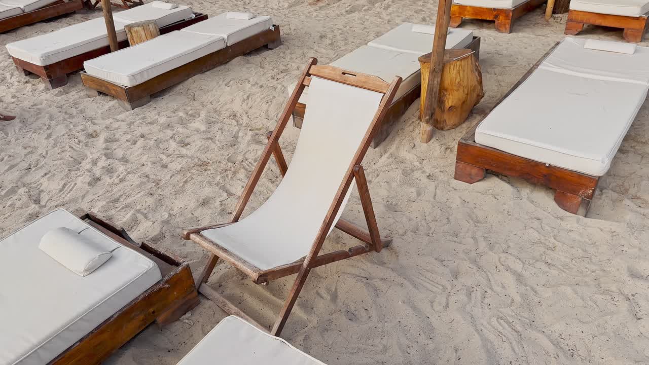 praias limpas com bandeira azul da península de halkidiki, grécia