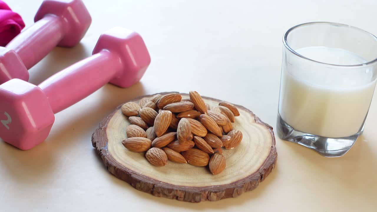 Almonds and Almond Milk for a Healthy Lifestyle