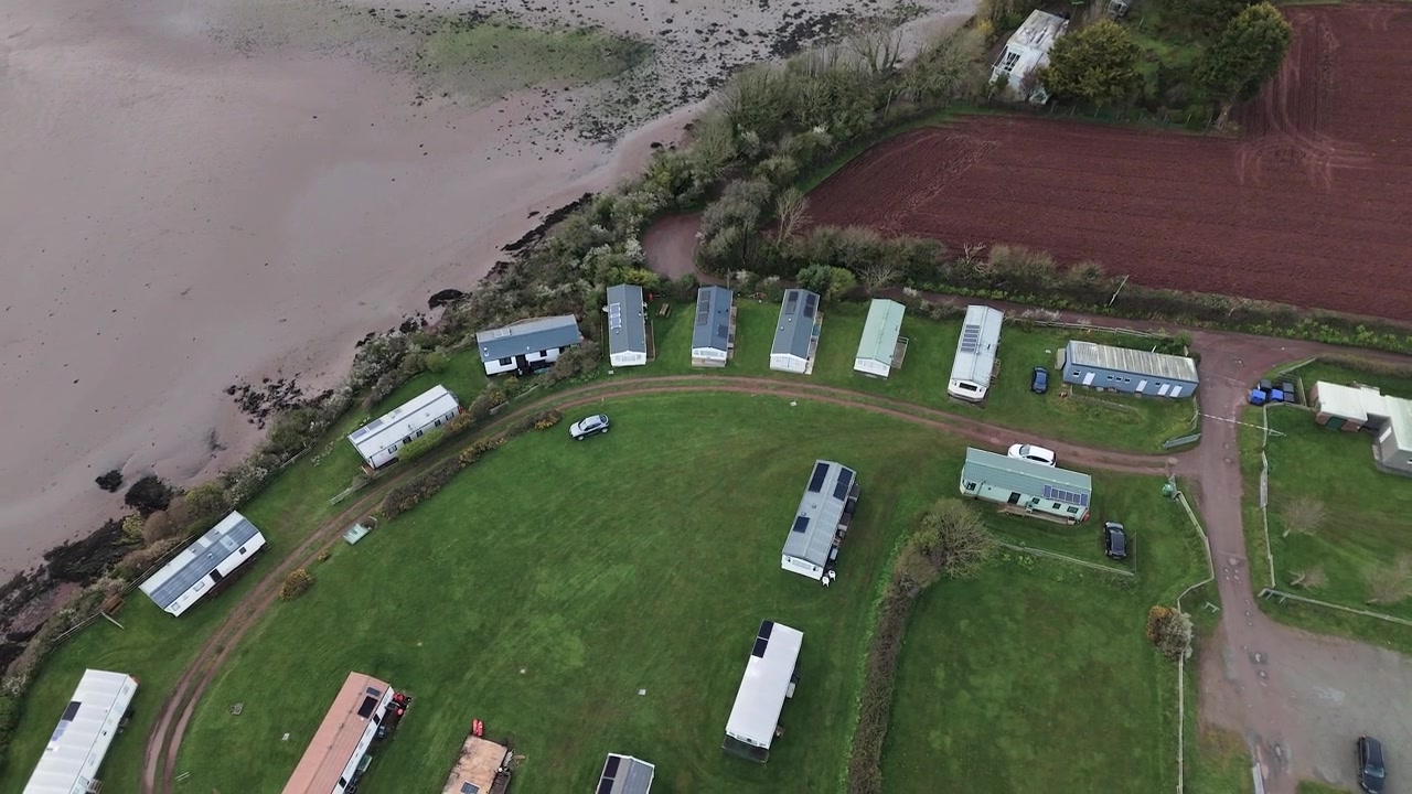 Cottage al Sandy Haven Camping Park a Milford Haven, Regno Unito. Ripresa aerea