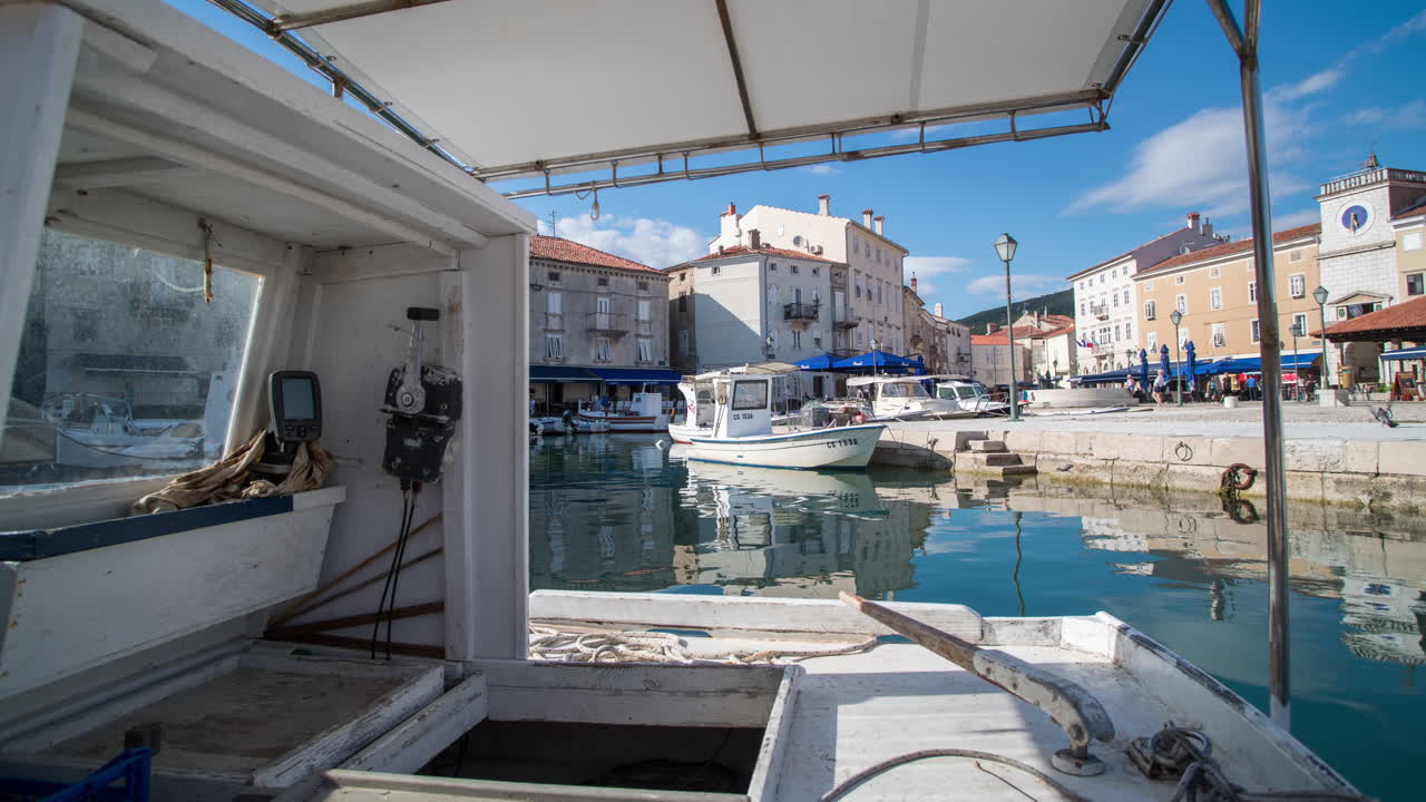 보트를 통해 크레스 4k 00