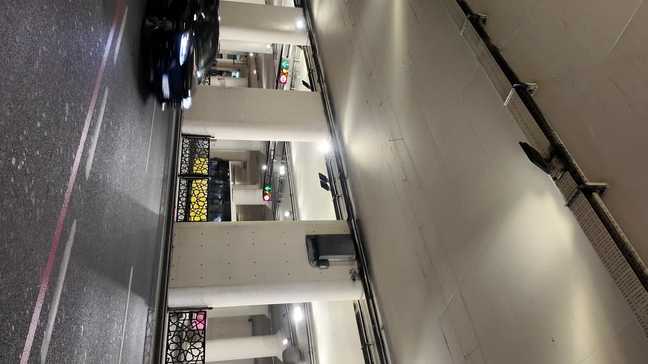 지하 주차장 전망