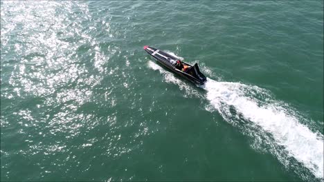 broken offshore powerboat limps home