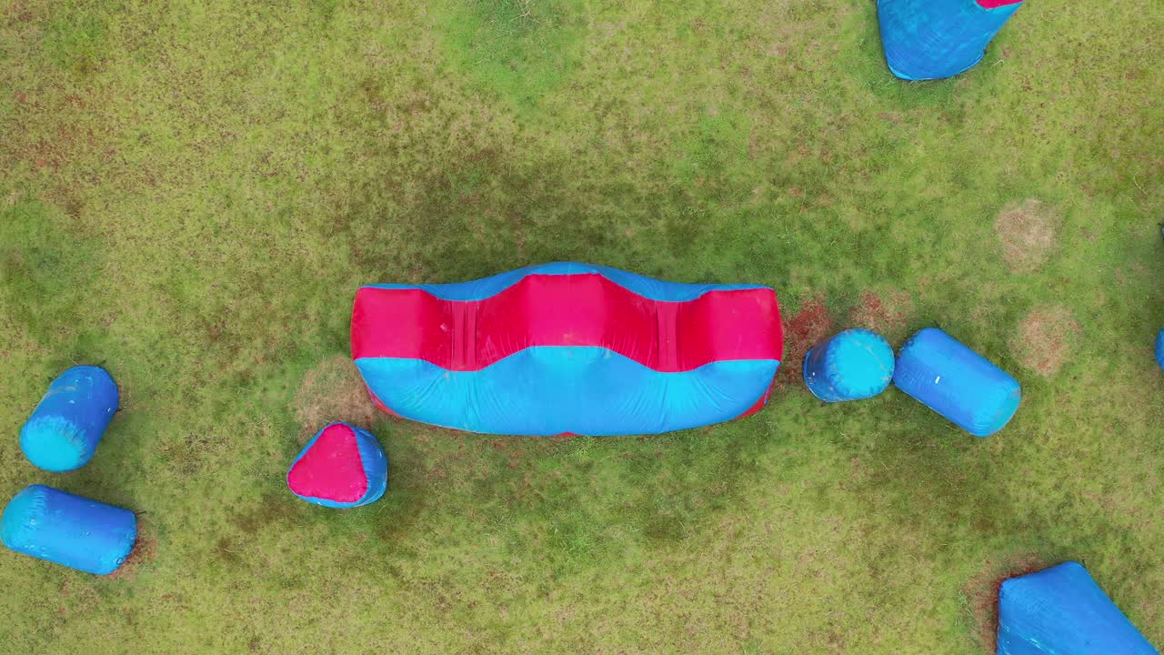 vista aérea del campo de paintball