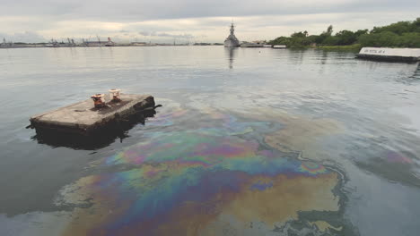 Marea-Negra-De-USS-Arizona-En-Pearl-Harbor-En-Honolulu,-Hawaii