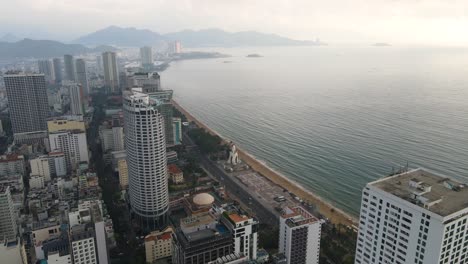 Nha-Trang-coastal-city---Vietnam-in-the-early-morning