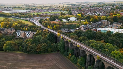 imágenes aéreas de drones del viaducto ferroviario de penestone cerca de barnsley, south yorkshire