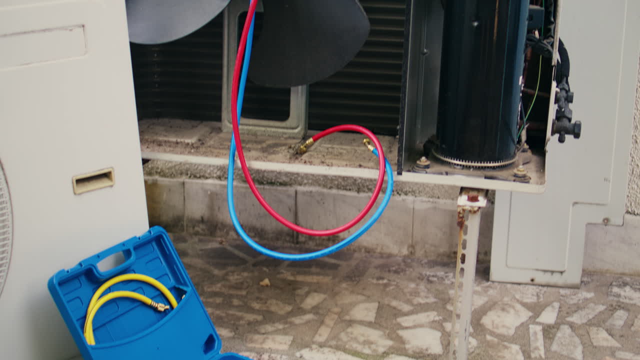 cierre de los medidores del colector de refrigerante