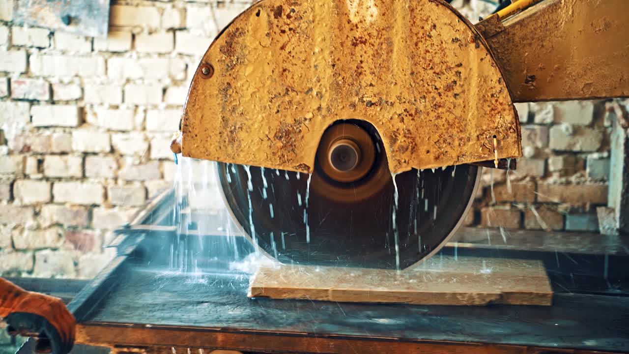 круговое колесо электрической машины для резки каменной плиты.