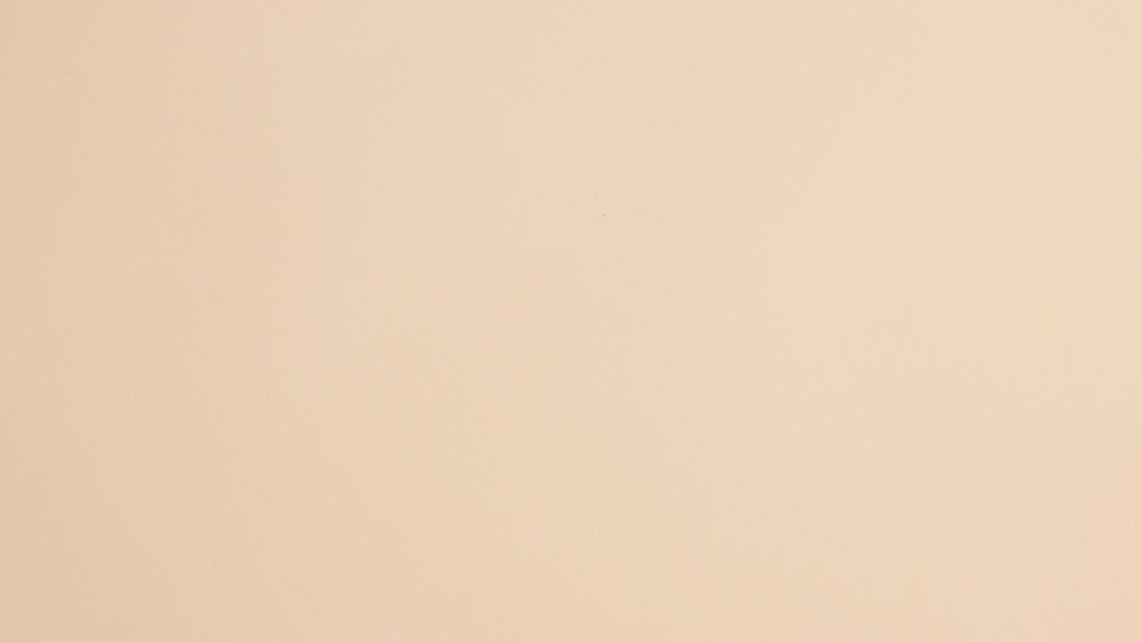 libros de tapa dura vintage en diferentes colores hacen marco y dos abiertos. parada de movimiento plana