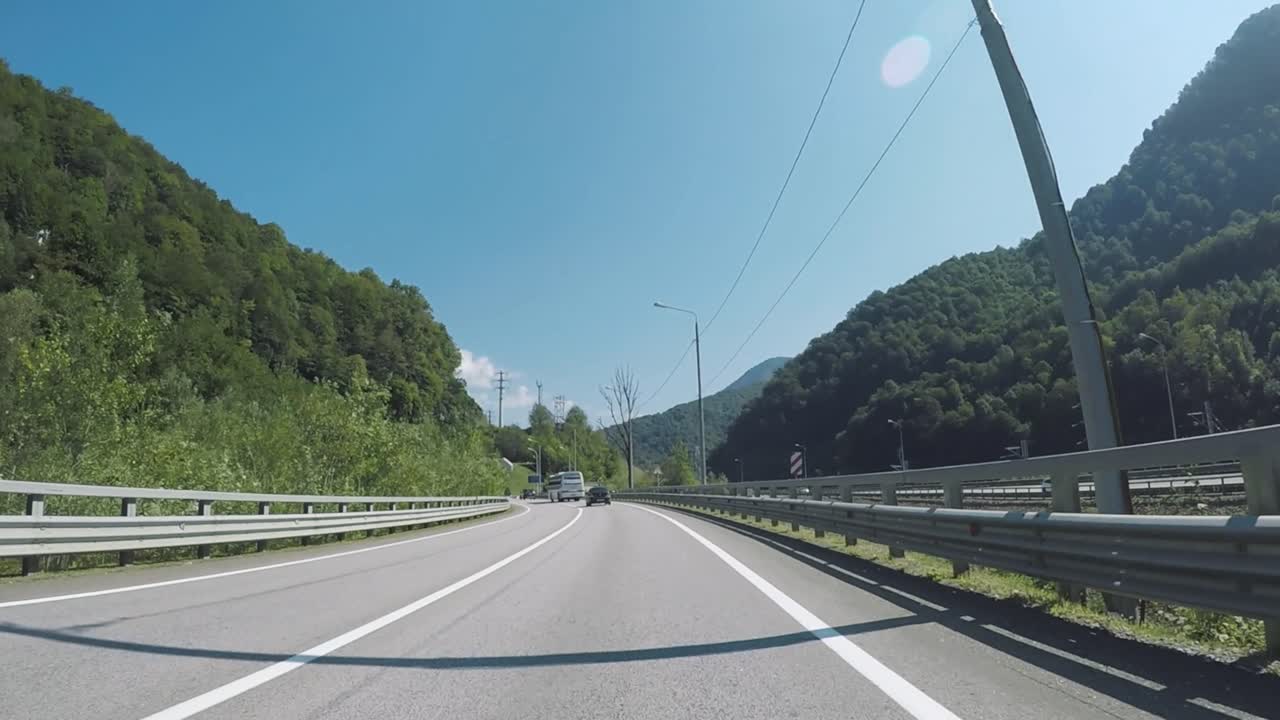 산악 고속도로 드라이브