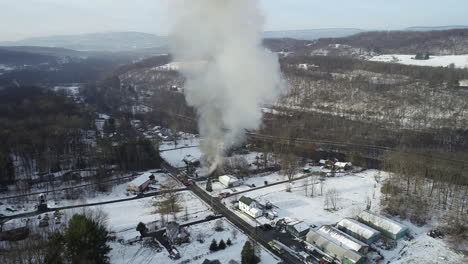 Video-De-Un-Dron-Del-Incendio-De-Una-Casa-Durante-El-Invierno