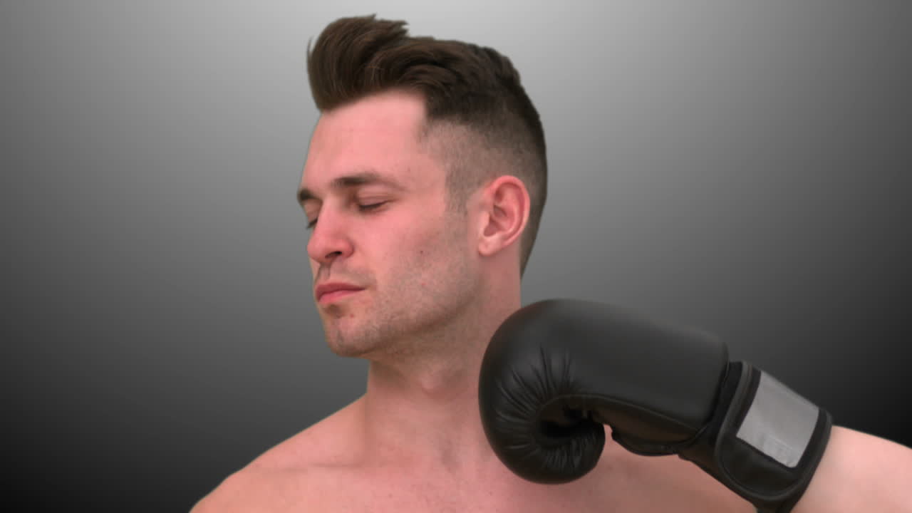 видео человека, которого бьют по лицу.