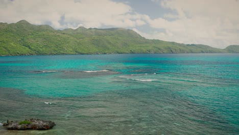 vista aérea de playa tropical