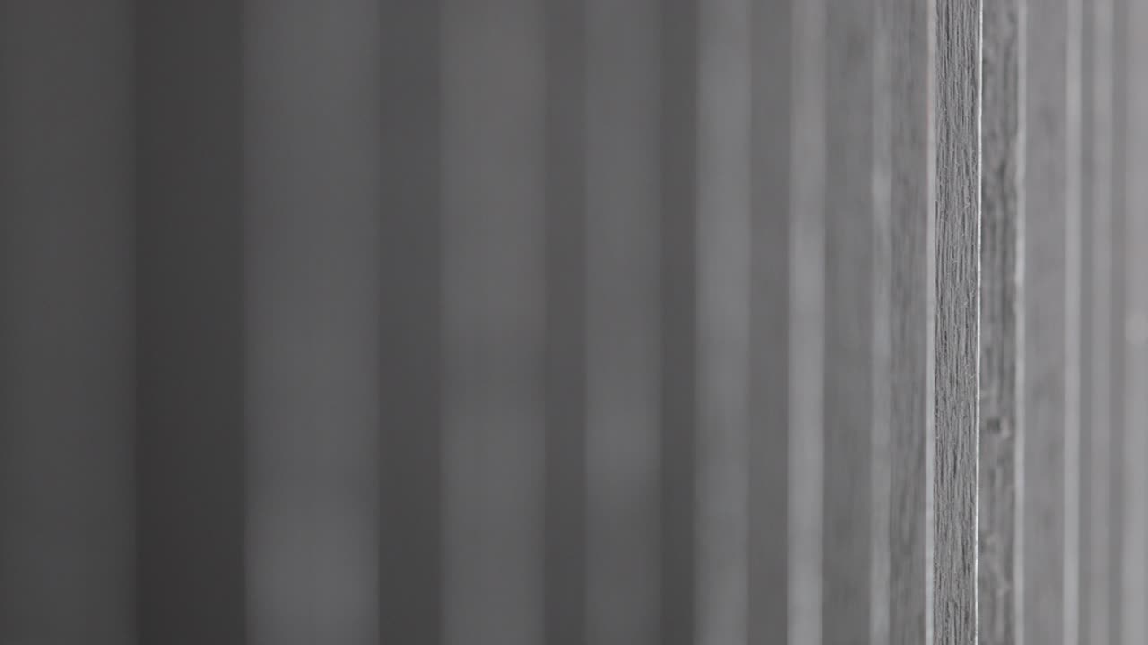 fondo de madera contrapuesto con líneas