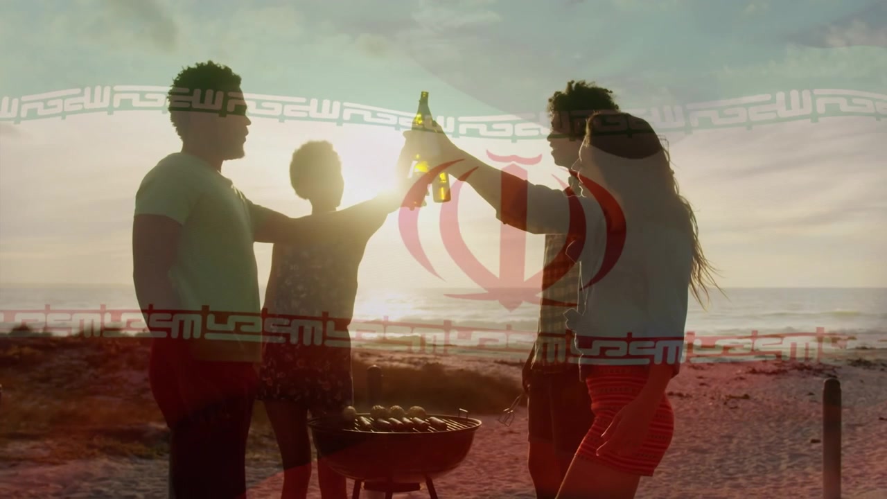 Animation af et vajende iransk flag over en gruppe af forskellige venner på stranden