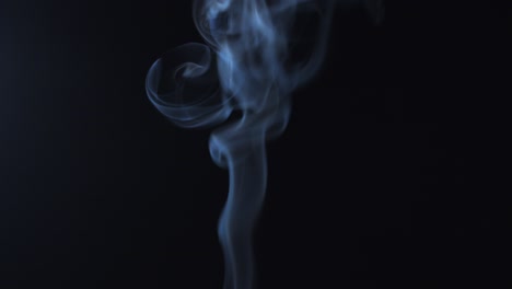 fondo negro de 4k de partículas, polvo y humo en movimiento