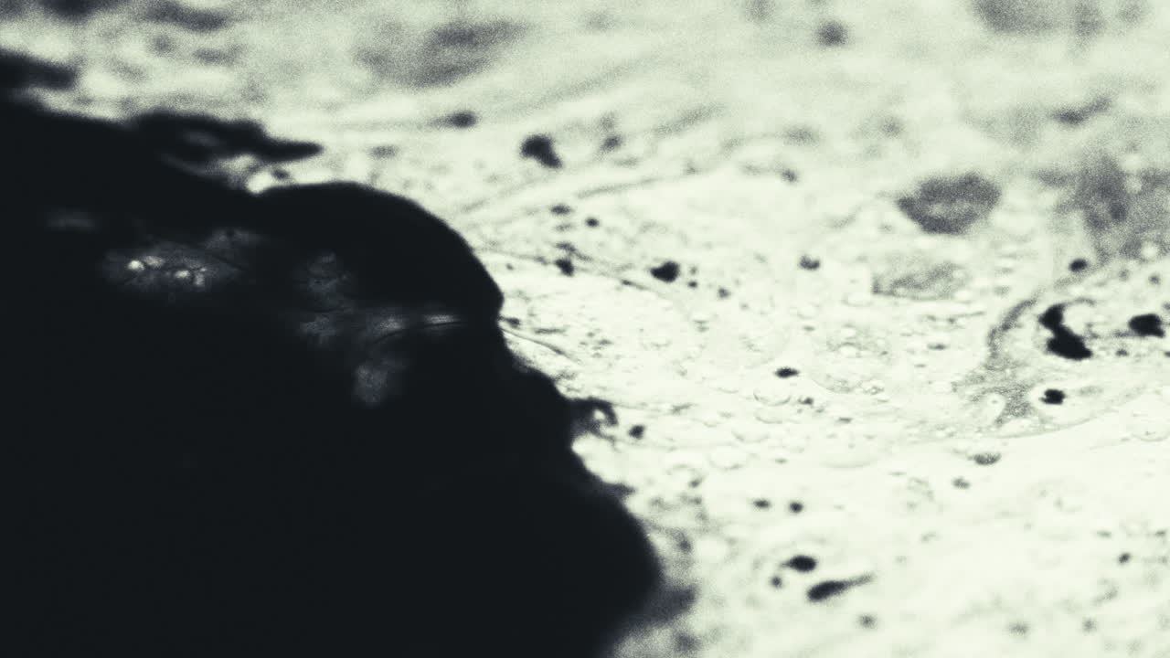 Old footage of weird science experiment - macro liquids