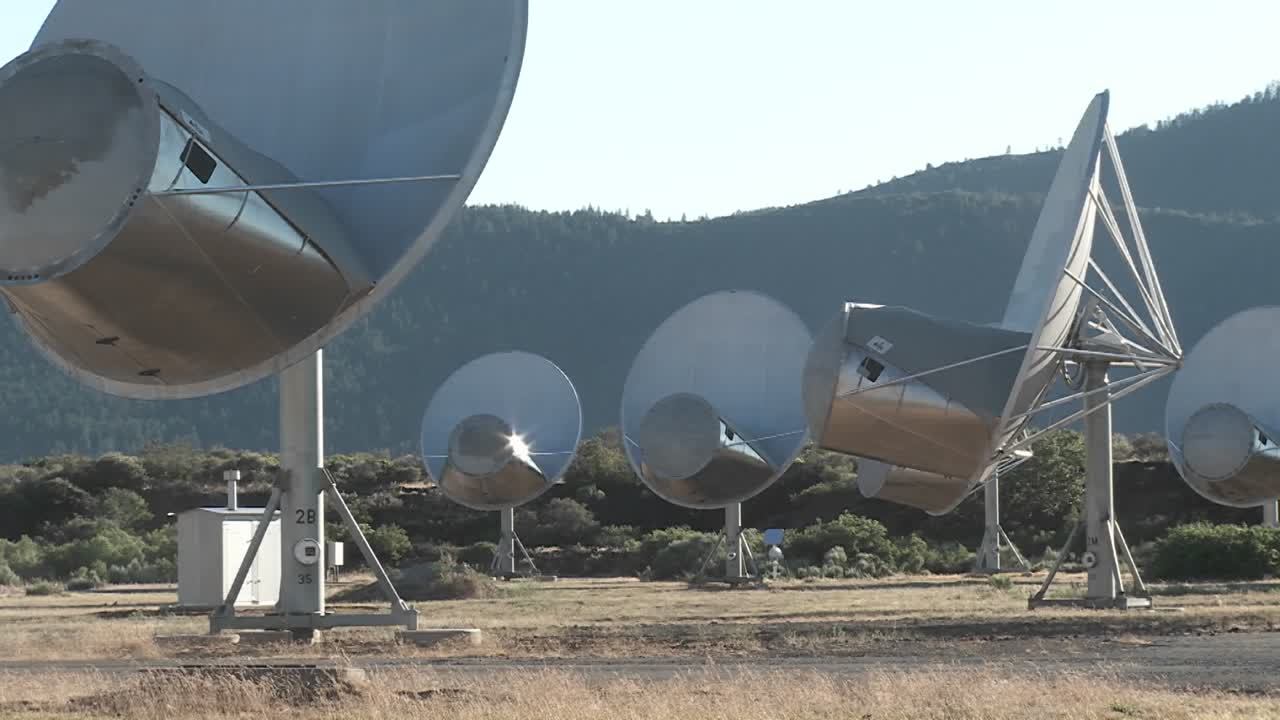 спутники ищут внеземную жизнь