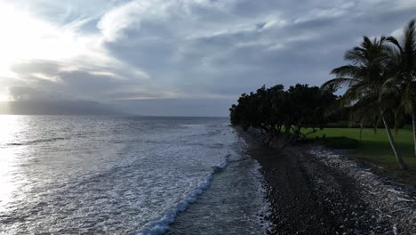 Tranquila-Costa-De-Playa-Tropical-En-Olowalu,-Al-Oeste-De-Maui