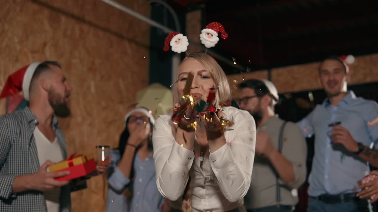 fiesta de navidad en la oficina.