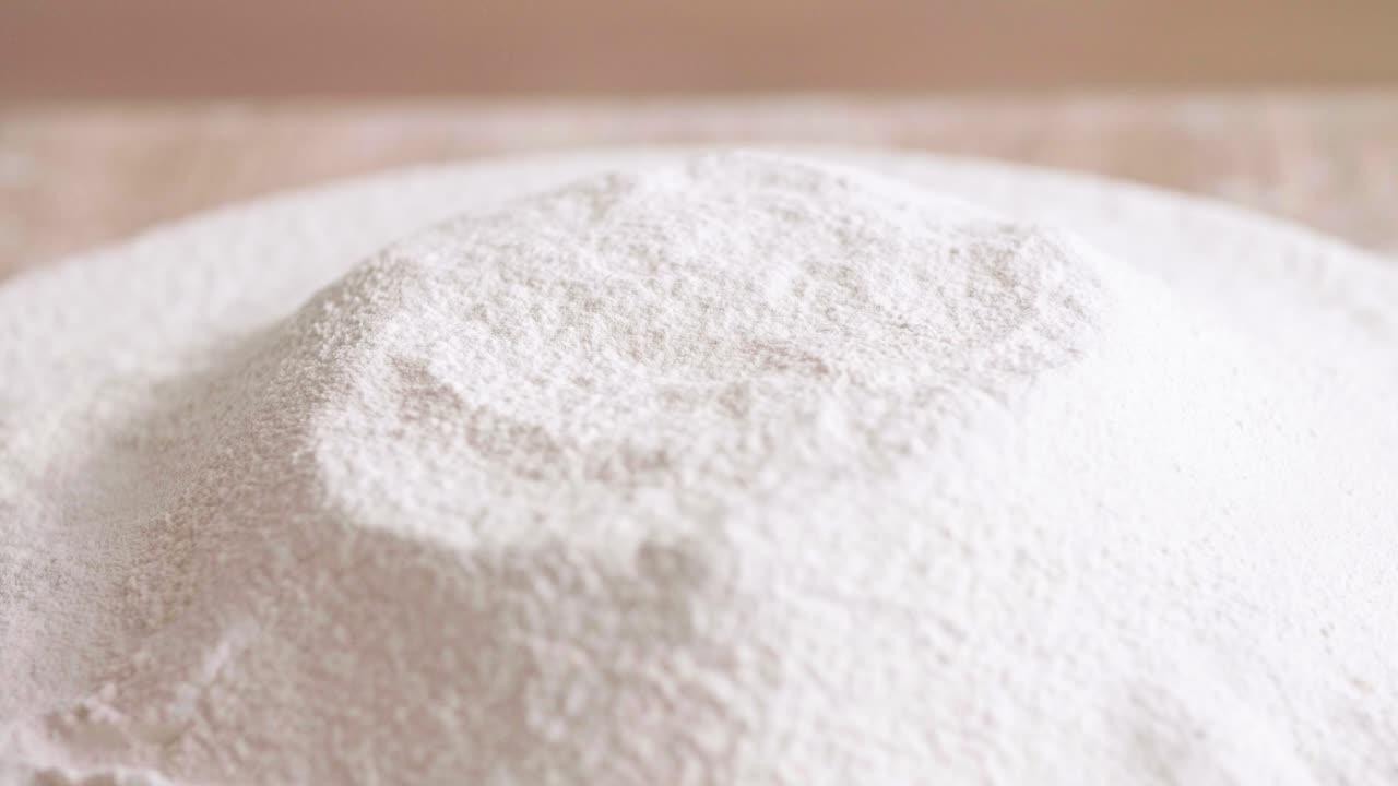 달 ⁇  노른자가 밀가루로 떨어지는 것