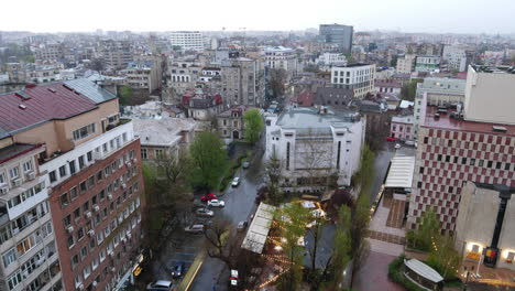 Static-Timelapse-Blurred-Traffic-in-City-Streets,-High-Angle,-Cloudy