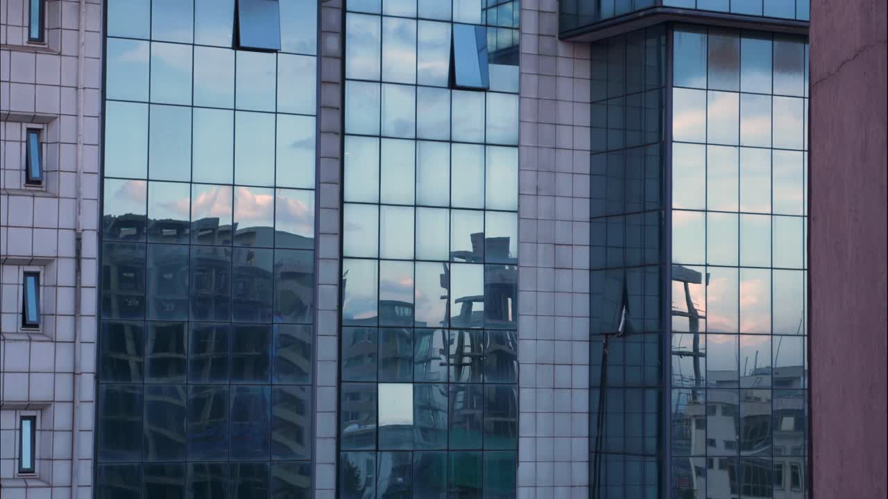 Edificio Mina en Adís, hermosa construcción que ofrece muchos ángulos adecuados para timelapses