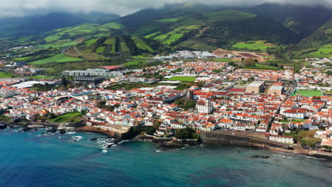 Vista-Aérea-Cinematográfica-De-La-Isla-De-Sao-Miguel,-Azores---Portugal