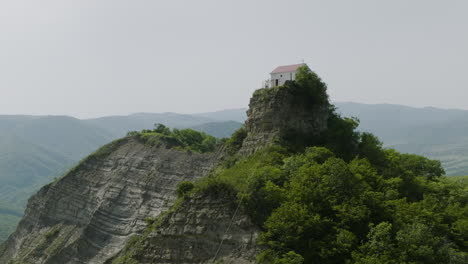 Ätherische-Aufnahme-Von-Tsveri-St.-Aus-Dem-11.-Jahrhundert