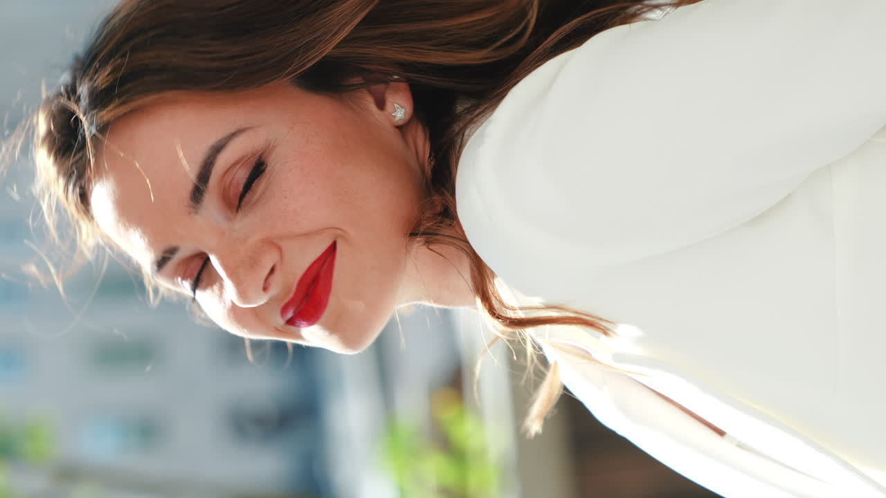 빨간 입술 을 가진 여자 의 초상화