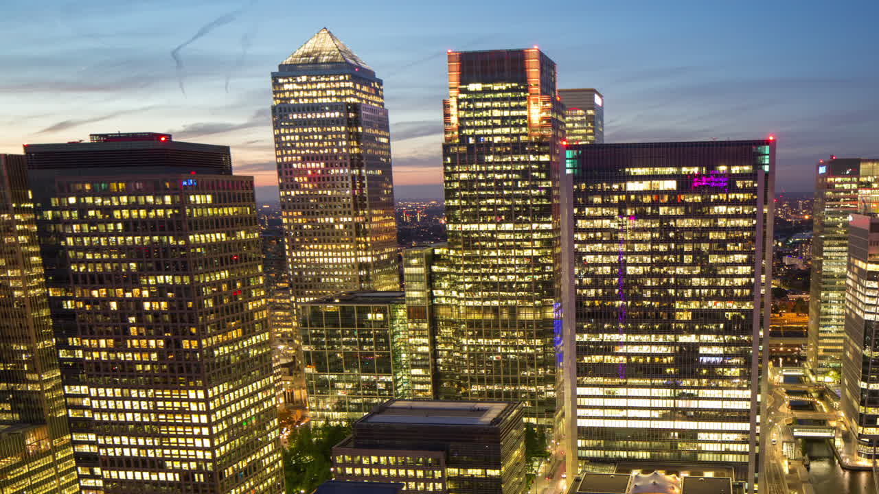 muelles rascacielos puesta de sol 4k 08