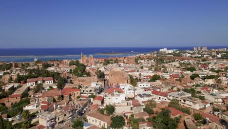 aerial 4k famagusta 성벽 도시, 오래된 도시 및 북 키프로스의 varosha 풍경