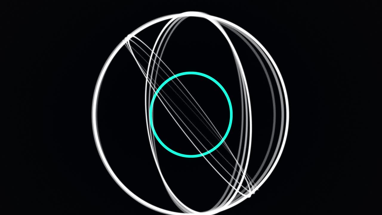 anillos giratorios contra un fondo negro