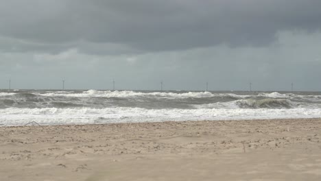 Olas-Golpeando-Las-Costas-De-La-Costa-Oeste-Del-Norte-De-Jutlandia-En-Dinamarca