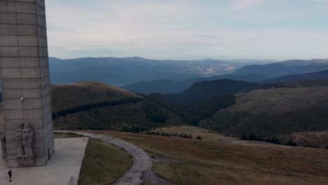 Arch-of-Freedom-monument-on-hilltop-at-Beklemeto-Pass,-Bulgaria