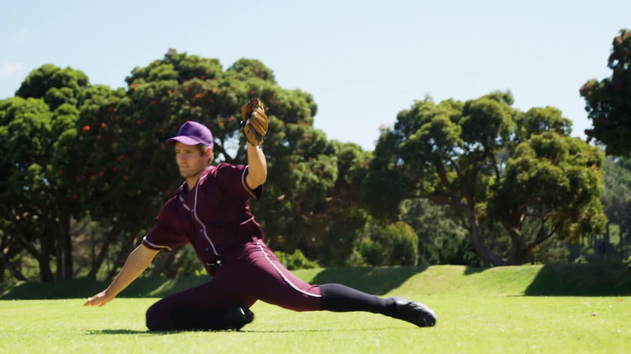 연습 세션 중 야구 선수