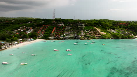 Boats-moored-at-Nusa-Lembongan-in-Indonesia