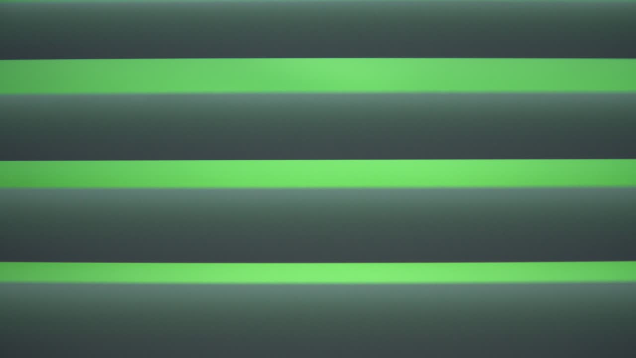 4k . Hand open the jalousie. Green screen