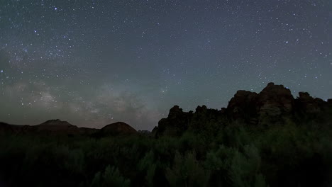 Lambs-Knoll-Climbing-Site-Under-Starry-Sky-At-Night-In-Virgin,-Utah,-USA