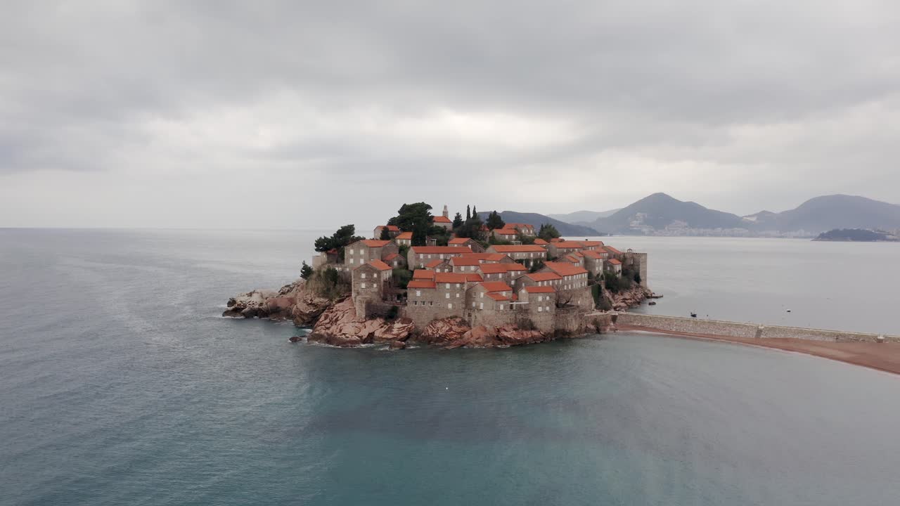 공중 - 스베티 스테판 아일랜드 럭셔리 리조트, 톰볼로, 아드리아 해, 몬테네그로