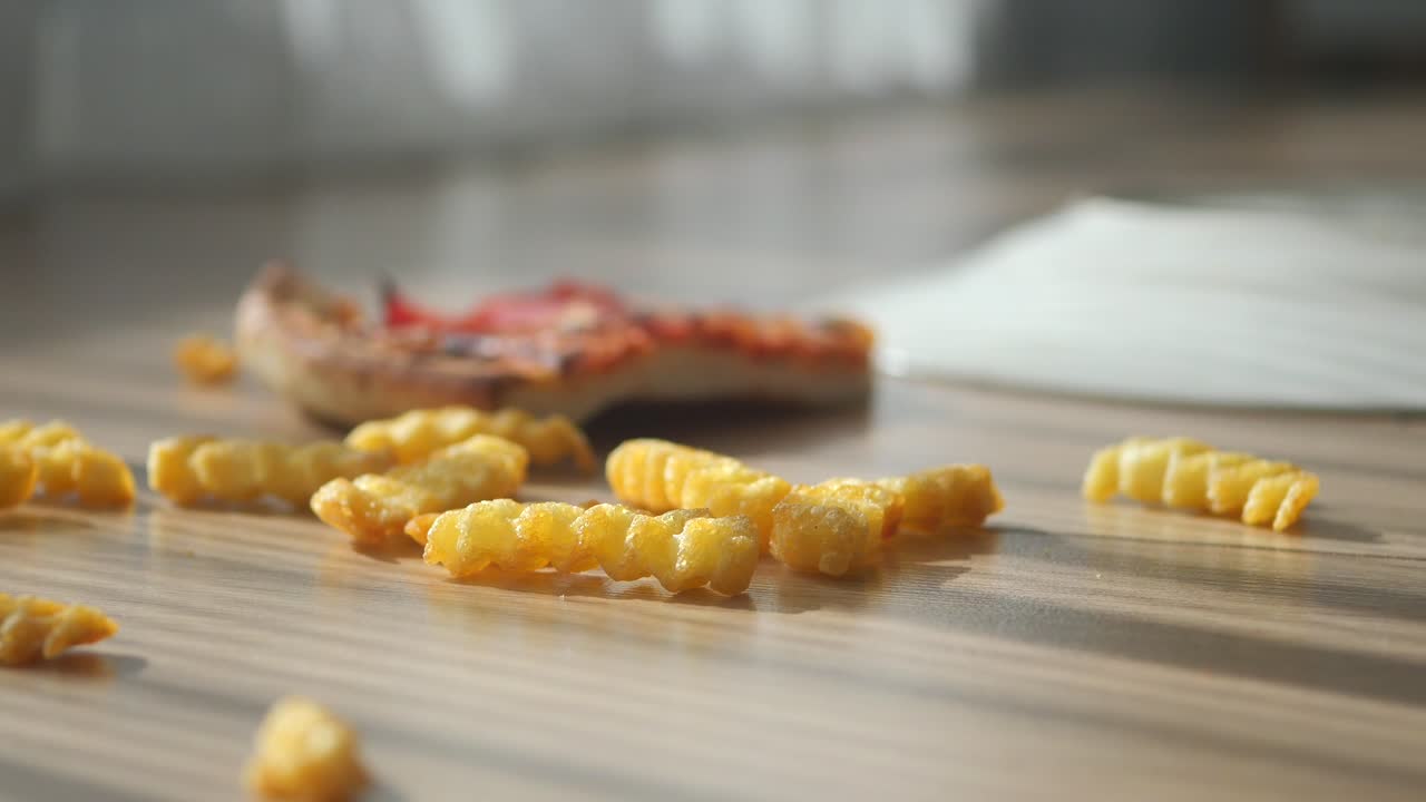 Pizza e patatine fritte
