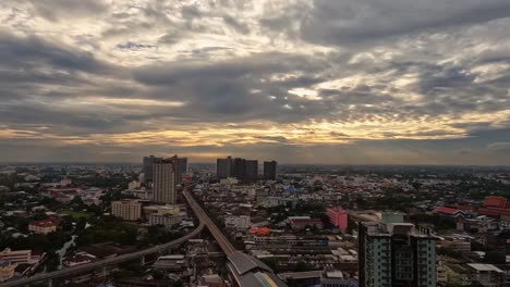 timelapse morning sunrise lighting up the thai capital