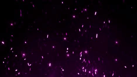 hermosas chispas mágicas que surgen de un gran fuego en el cielo nocturno. partículas aisladas de color púrpura brillantes en fondo negro volando hacia arriba. animación en 3d en bucle. moviéndose hacia arriba.
