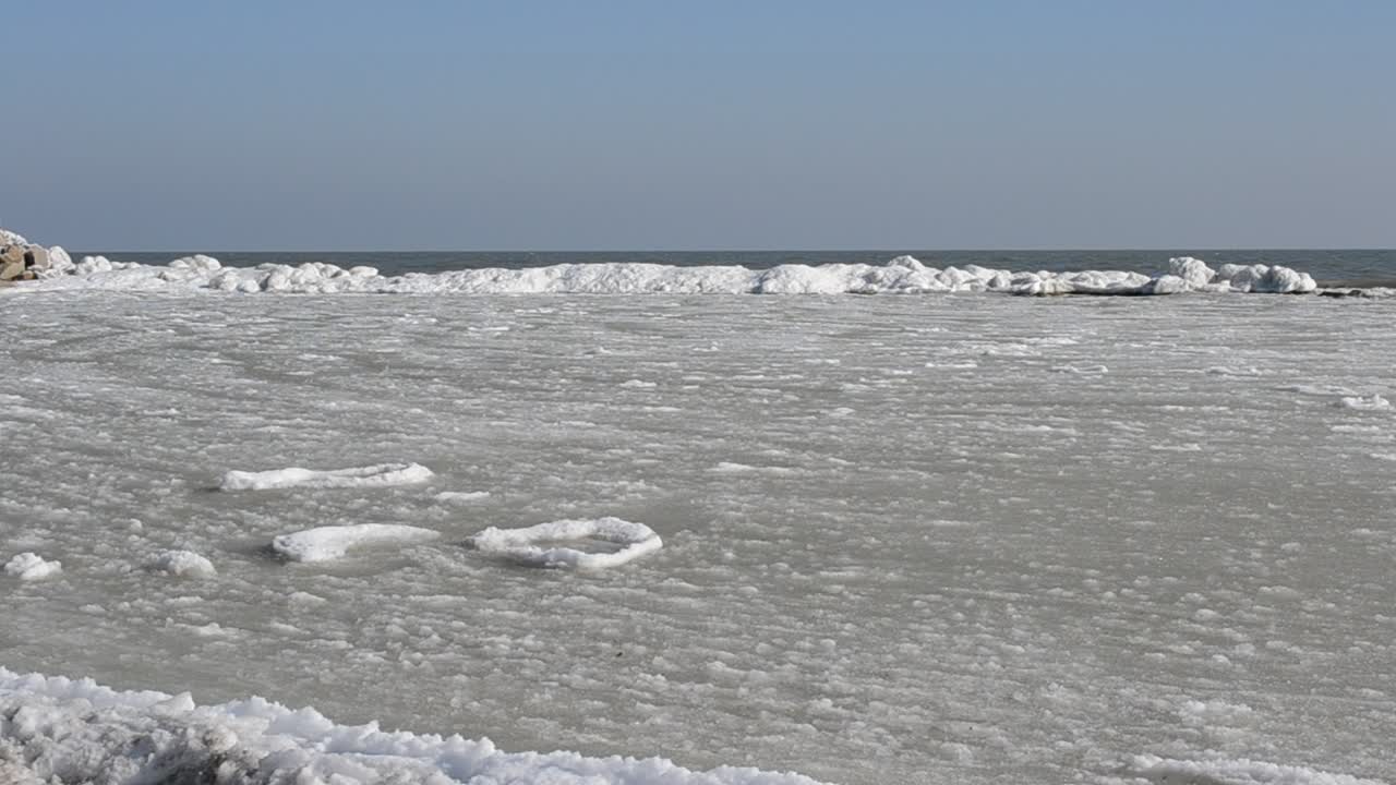 Mare e ghiaccio. Mare d'inverno