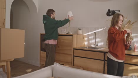 couple moving into a new apartment